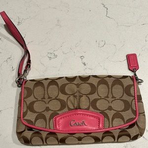 Coach wallet wristlet pouch like new